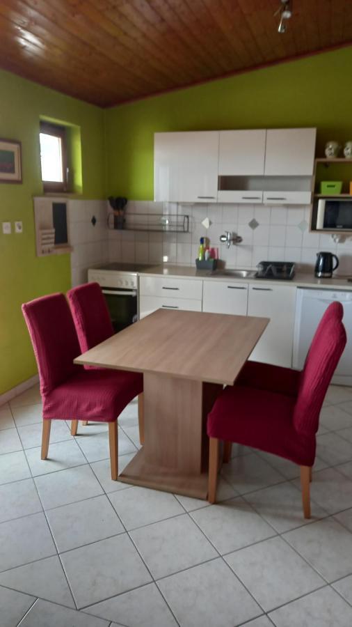 Apartmani Leko Mirjana Baška Voda Exterior foto